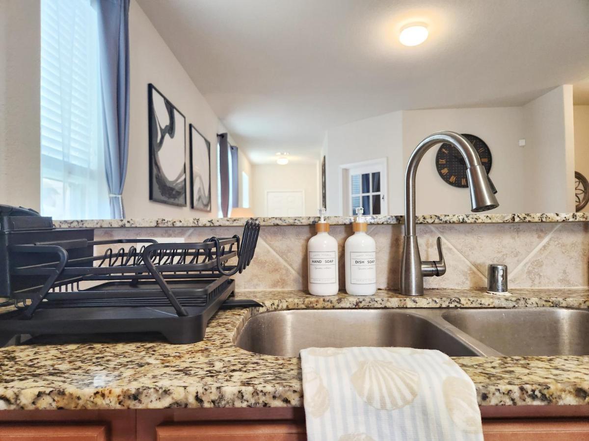 4 Bedroom Home Near Downtown Med Center Nrg Stadium Pearland Skyview Long By Ion Rentals Houston Exterior foto
